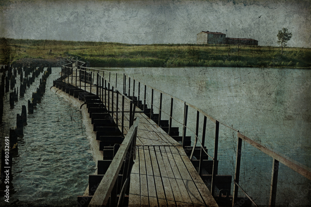 Obraz premium abandoned bridge curve