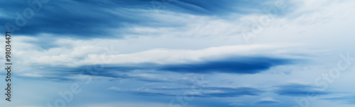 HORIZONTAL VIVID BLUE CLOUDSCAPE DRAMATIC CLOUDS BACKGROUND BACK © spacedrone808