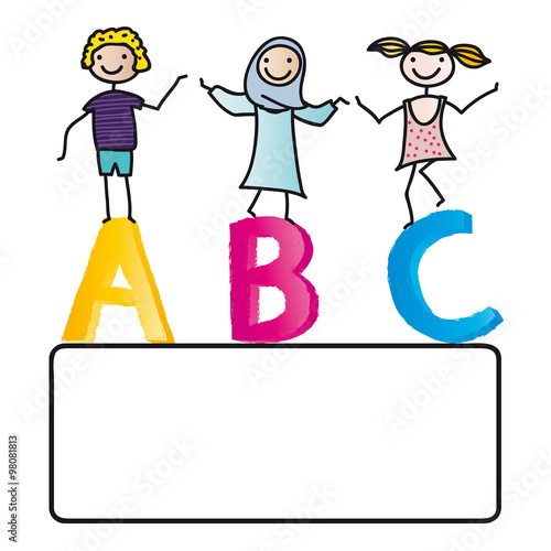 back to school, Integration, deutschlernen, Deutschunterricht, Gruppe von Schülern, Inklusion und Integration, in der Schule gemeinsam lernen und spielen, Freude am Unterricht