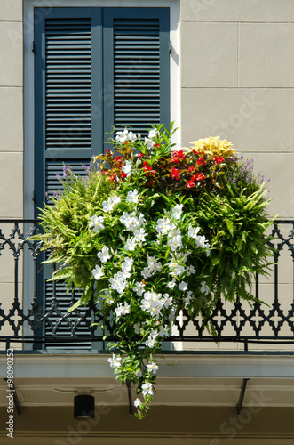 Fototapeta Naklejka Na Ścianę i Meble -  Flower Basket in French Quarter