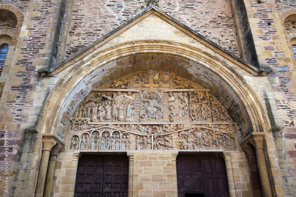 Porte entrée église