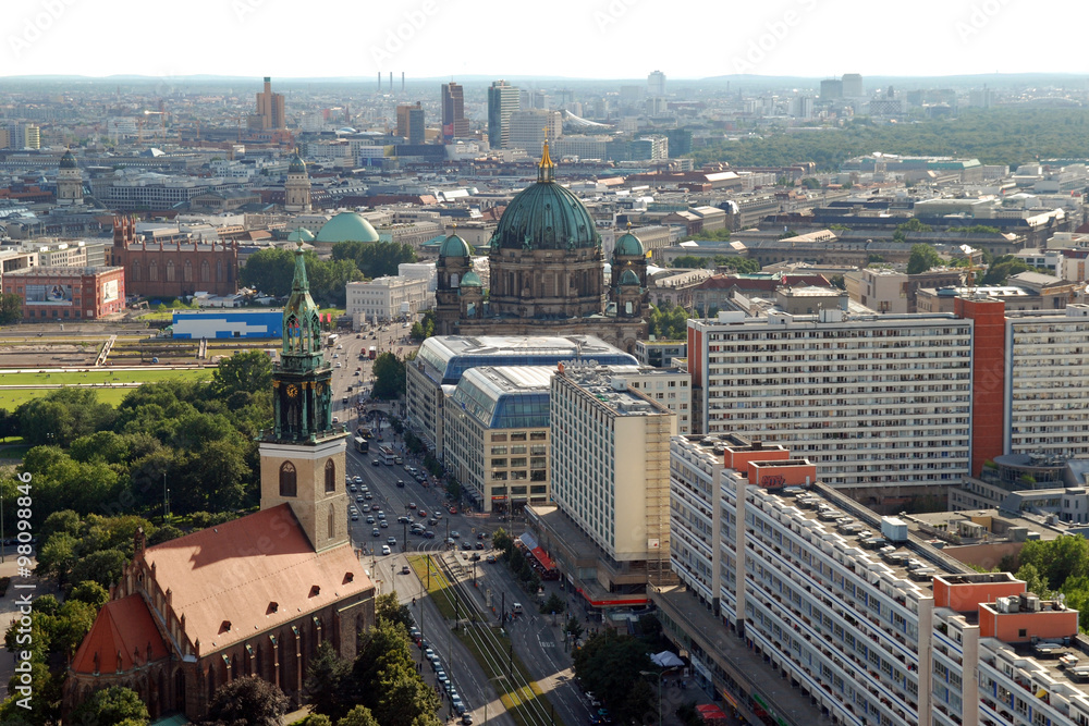 Berlin-Mitte, Blick vom Alexanderplatz nach Westen