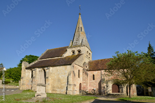  France, the picturesque village of  Gaillon sur Moncient photo