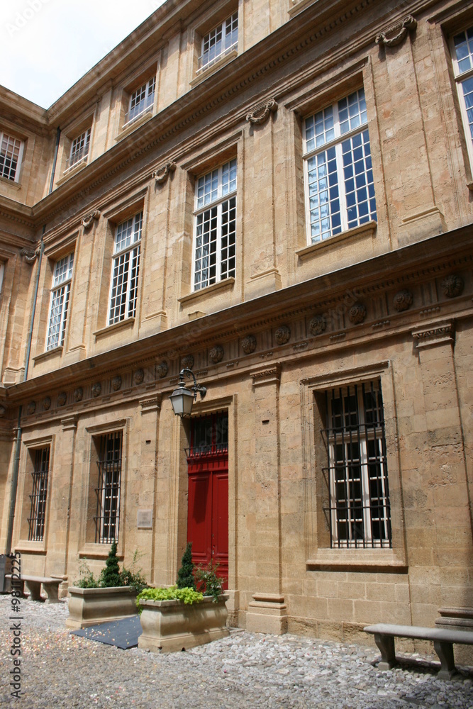 Belle bâtisse dans le centre historique d'Aix-en-Provence (Bouches-du-Rhône)