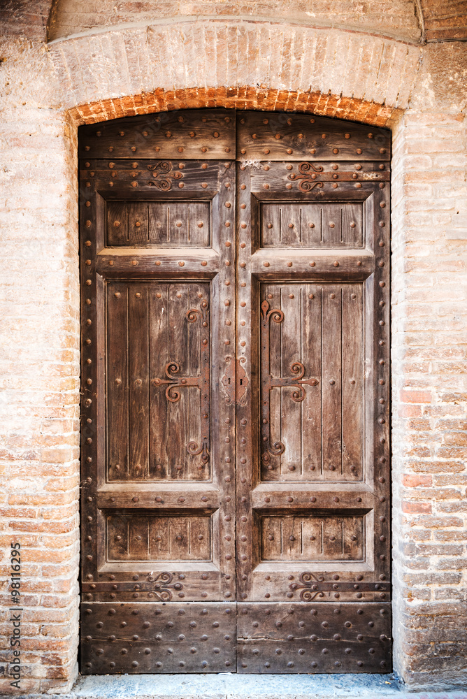 Background door from iltalian streets in Tuscany