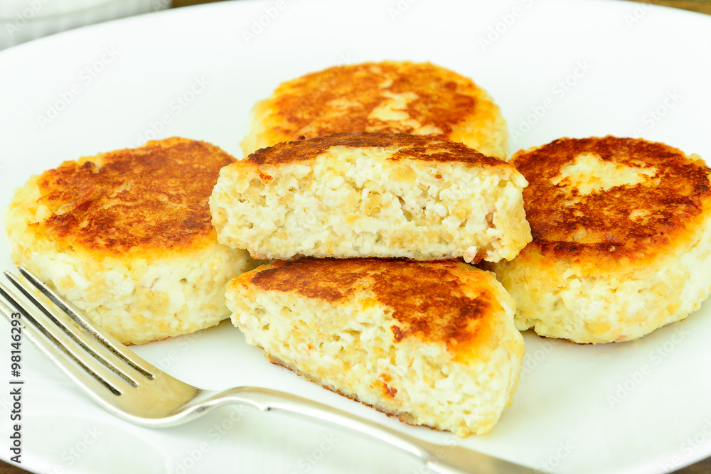 Healthy and Diet Food: Cheese Cakes of Oatmeal.
