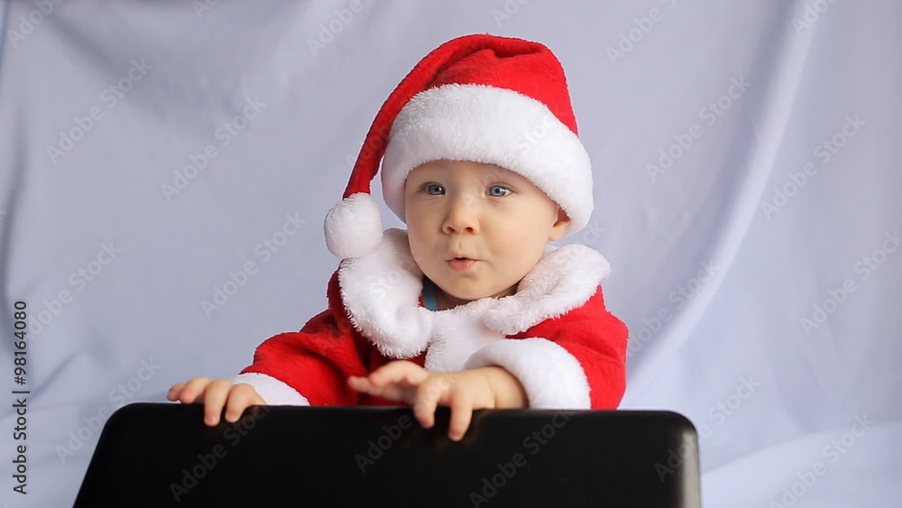 Little Santa and the laptop Little Santa and the laptop