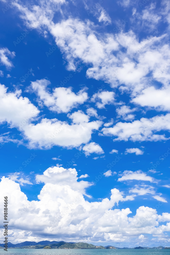 blue sky with cloud