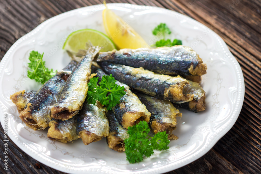 Sardines with lemon and olive oil