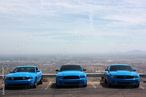 Blue cars view to Phoenix from South Mountain Park, USA © ClaraNila