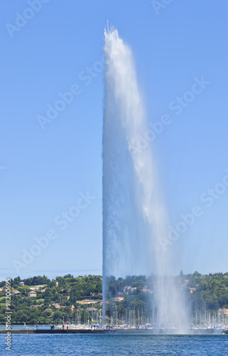 The ever spouting fountain  the icon of Geneva