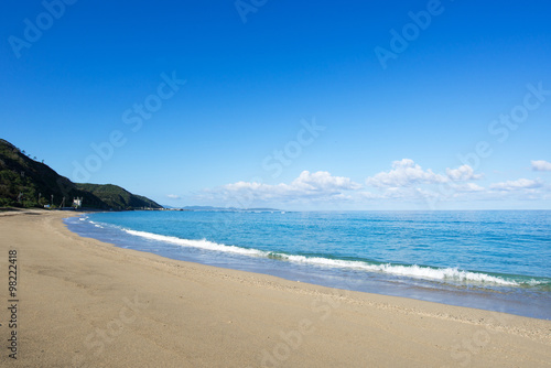 Fototapeta Naklejka Na Ścianę i Meble -  沖縄のビーチ・饒波海岸