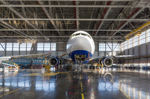 Obraz na płótnie Passenger aircraft in the hangar