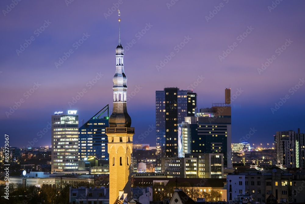 Obraz premium Night view of Tallinn, Estonia