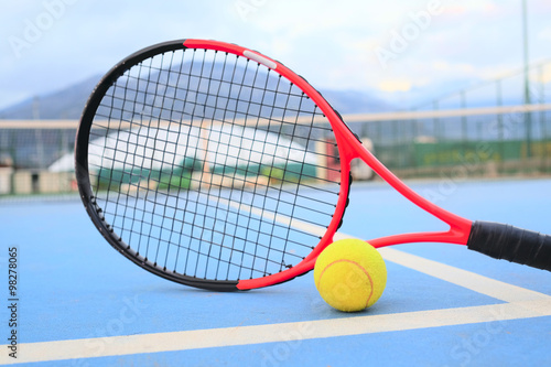 The image of tennis ball and tennis racket © Dmitry Vereshchagin