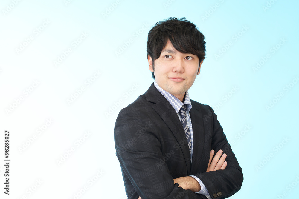 微笑むビジネスマン 微笑むビジネスマン