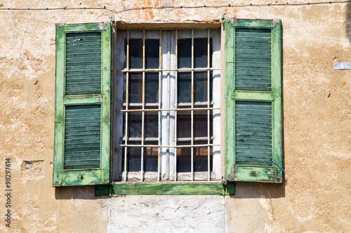 lonate ceppino varese venetian   in the concrete photo