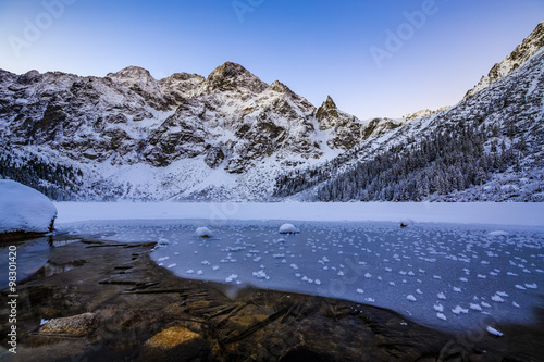 Fototapeta Naklejka Na Ścianę i Meble -  Winter mountain landscape - Morskie Oko, Tatra Mountains, Poland
