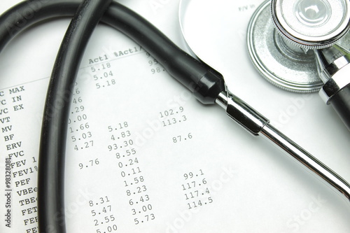 Black stethoscope and the results of spirography  