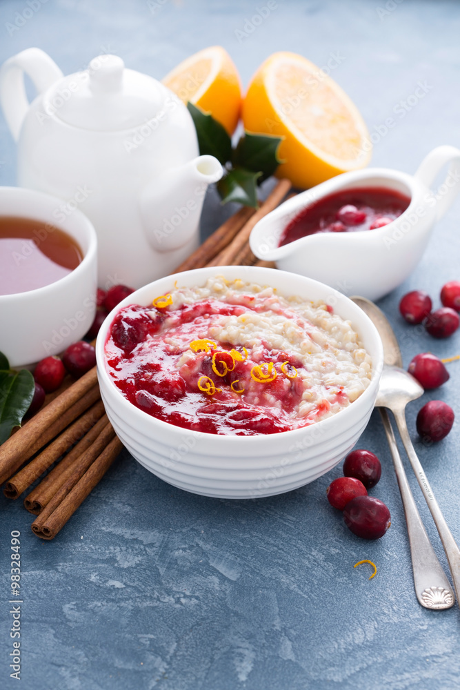 Christmas morning breakfast oatmeal with cranberry Christmas morning breakfast oatmeal with cranberry