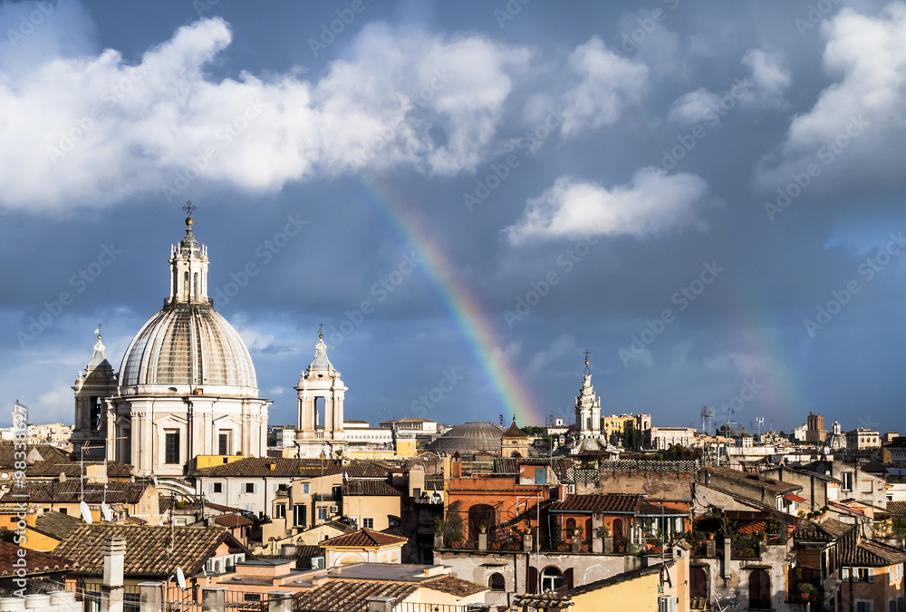 Fototapeta premium Rainbow over the roofs of Rome
