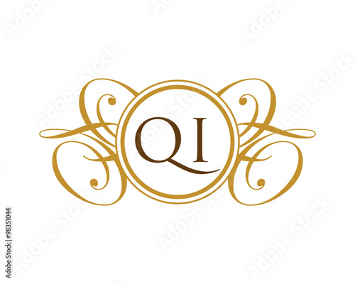 QI Luxury Ornament Initial Logo