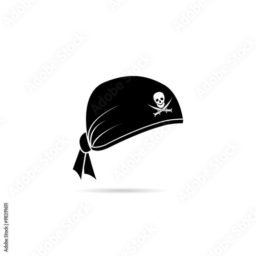 Icon pirate hat with skull and sabers.