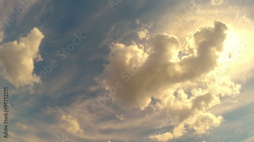 Sun and clouds - Timelapse