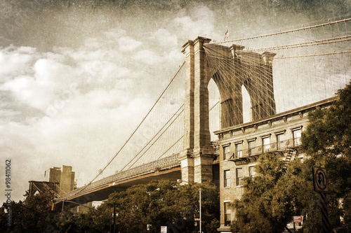 nostalgisch texturiertes Bild der Brooklyn Brücke in New York City