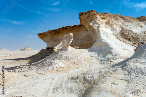 Qatar, Ras Abrouq, the large desertic area with the picturesqe limestone