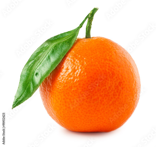 Fotografija one tangerine with leaf on a white background.