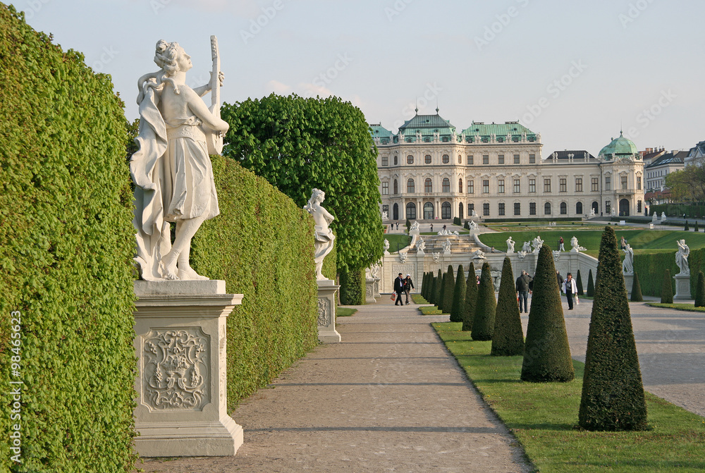 VIENNA, AUSTRIA - APRIL 22, 2010: Statues in Belvedere Palace garden in Vienna, Austria - obrazy, fototapety, plakaty 