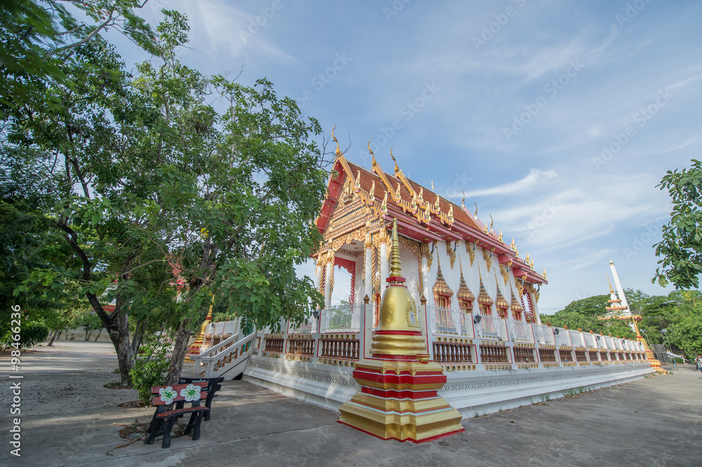 Fototapeta premium temple thailand with blue sky