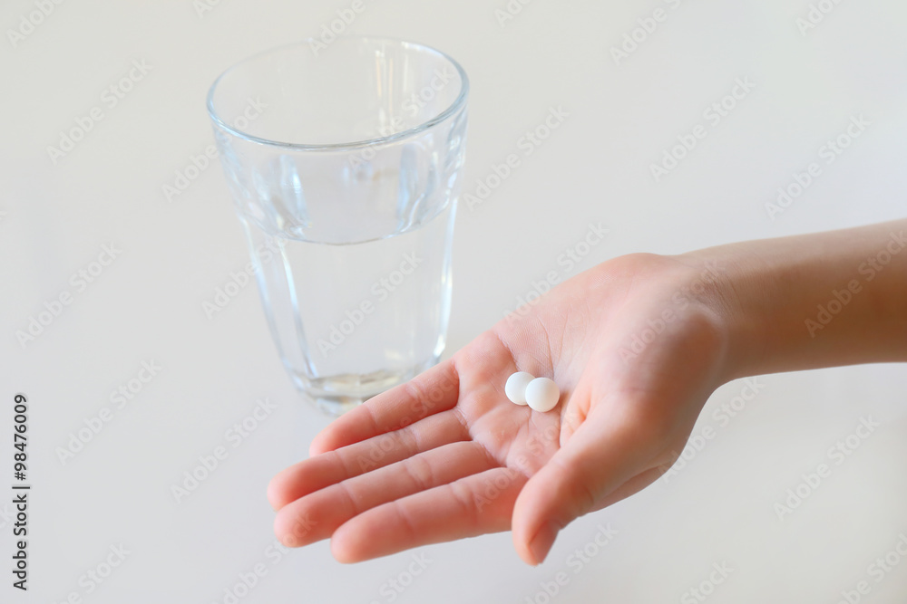 薬を飲む 薬を飲む