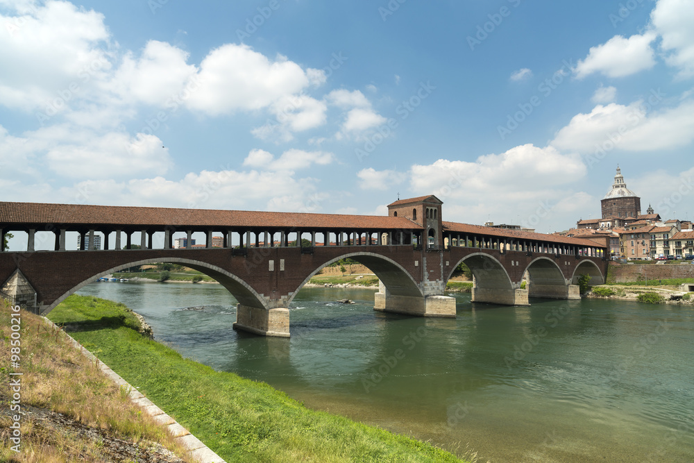 Pavia (Italy): covered bridge