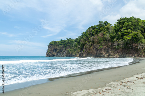 ein nat  rlicher Strand in Costa Rica