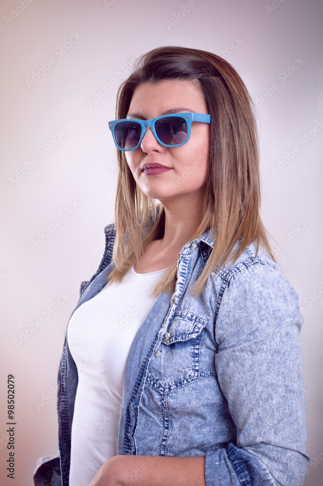 Portrait of girl with sunglasses