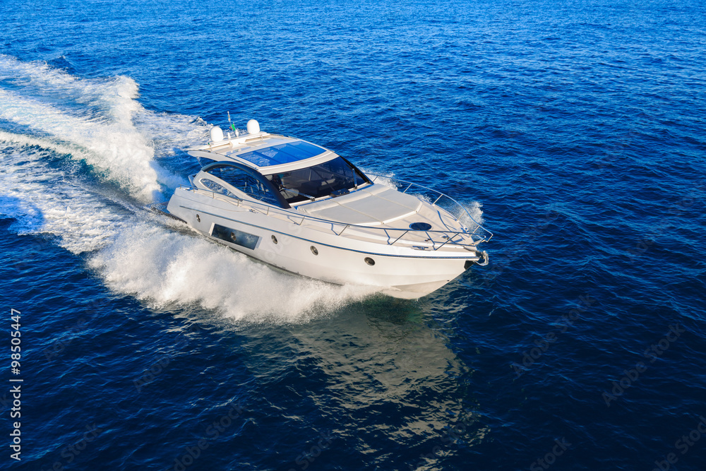 Fototapeta premium luxury motoryacht in navigation