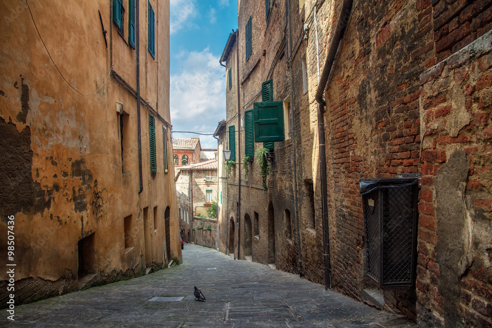 Улица в старой части города Италии