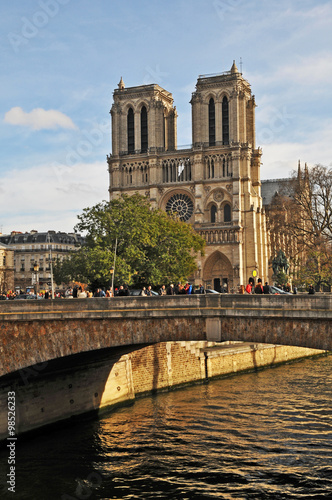 Parigi, la Senna a Notre Dame 