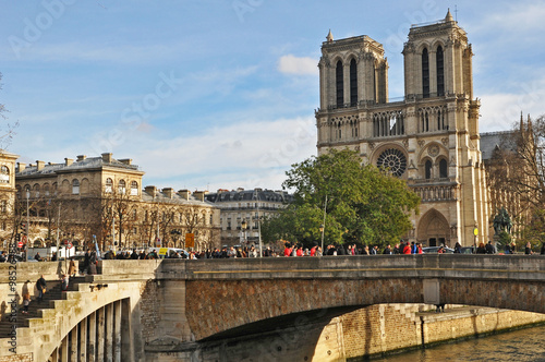 Parigi, la Senna a Notre Dame 
