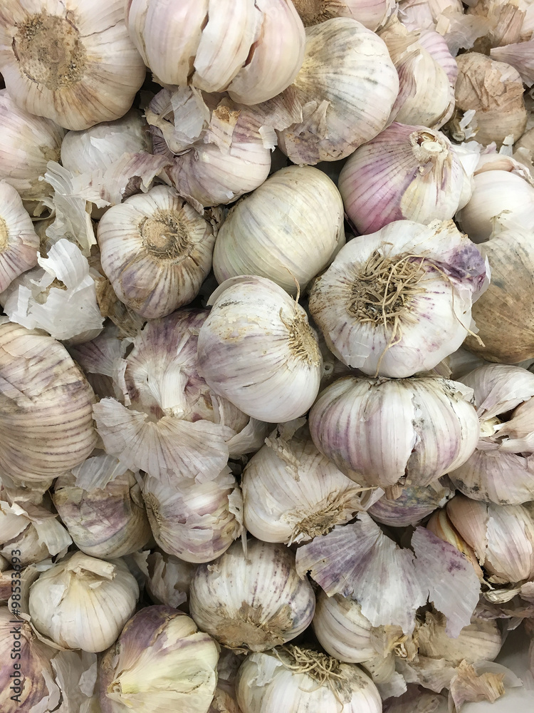 Fresh garlic Fresh garlic