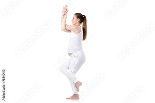 Prenatal Yoga, Garudasana