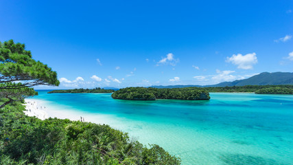 Acrylglasbilder Tropischer Strand Kabira Bucht auf Ishigaki Okinawa  © tororo reaction