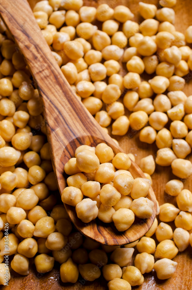 Grains of raw chickpeas Grains of raw chickpeas