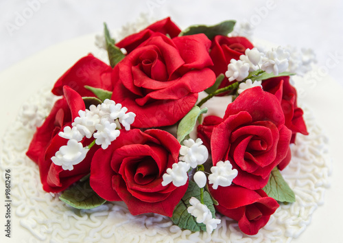 Red roses icing birthday wedding cake decoration