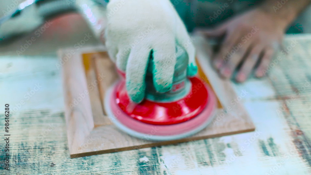 Polishing of furniture details