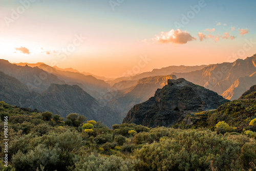 Fototapeta Naklejka Na Ścianę i Meble -  Mountains on western part of Gran Canaria island
