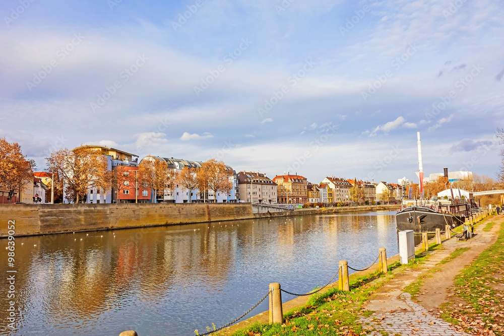 Fototapeta premium City Stuttgart - Bad Cannstatt, river Neckar