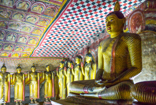 Sri Lanka, Danbulla, Buddah statues in the inside of the Rock Temple